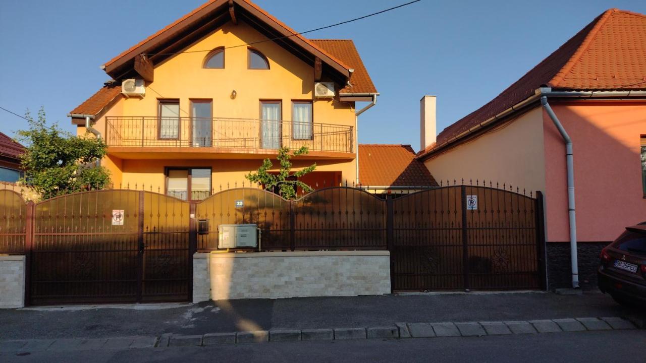 Casa Ienciu Gazde/Camere de închiriat *